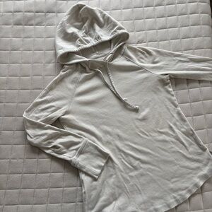 Eddie Bauer Women’s Cream Hooded Longsleeve